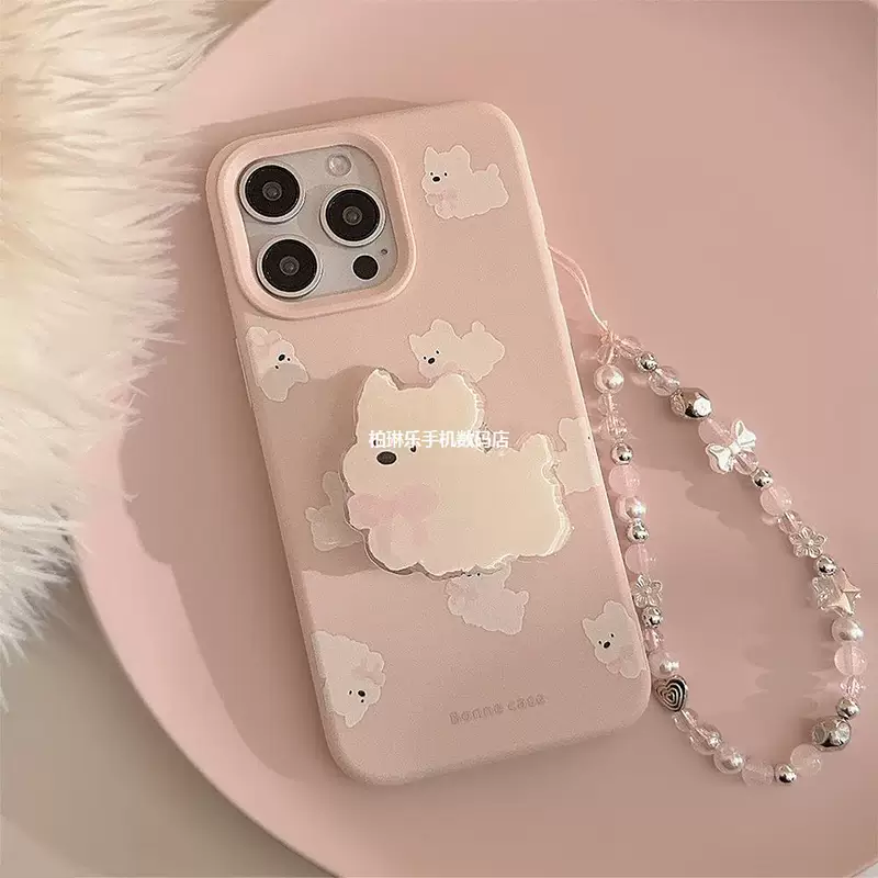 Чехол для телефона Apple iPhone 15 — милый брелок «хвостик-собачка» и бусинный шнурок