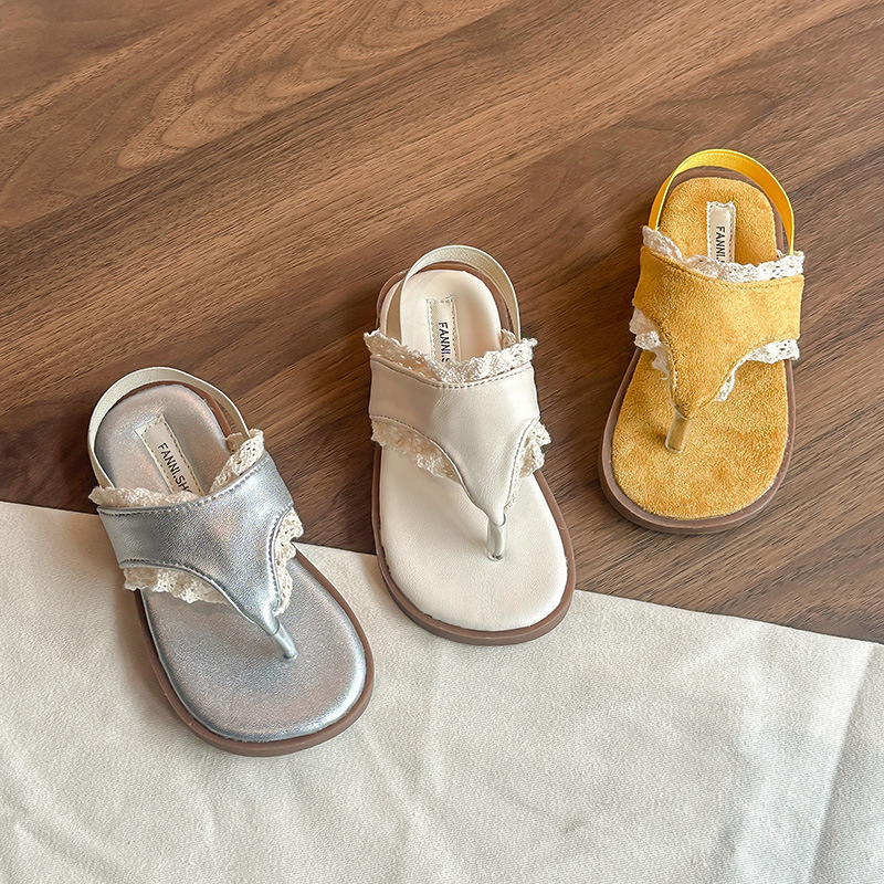 Children's Flip-Flops for Small and Medium-Sized Girls, Lace-Edged, Stylish Princess Sandals, Soft-Soled, Comfortable, Non-Slip Beach Shoes