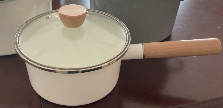 [Эмалированная кастрюля по]