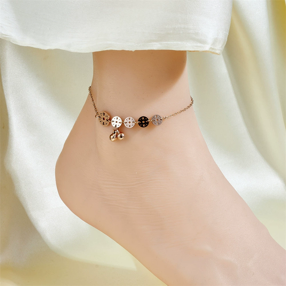 Ankle bracelet, chain, golden fashionable sexy accessory stainless steel, simple and elegant design, light luxury style, internet celebrity, 750 sample gold