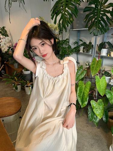 Gentle wind fairy suspender dress women's 2024 summer new skirt British style slimming loose holiday long