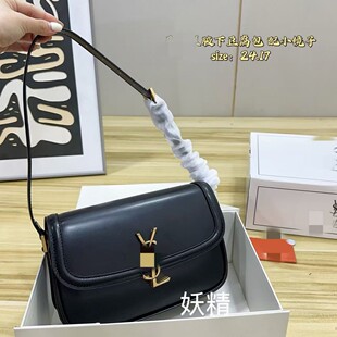 25�¿�ĳ��BOX�������μ�б��Ҹ��Ů���͹Űٴ�С�����^��ţƤŮ