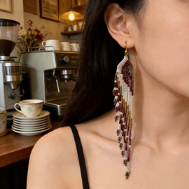 手链;耳环;项链