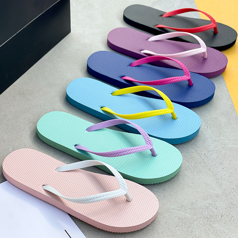 Chanclas zapatos de playa para mujer verano coreano nuevas sandalias y zapatillas de baño moda junto al mar chanclas de color sólido zapatos de mujer