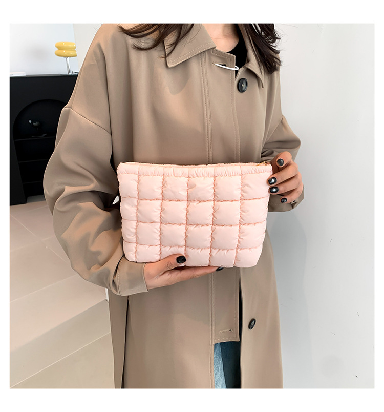 175g Weight Synthetic Leather Lining Material Magnetic Buckle Closure Type / Strap Type Clutch Bag Bags Type Holiday, Travel Occasion Cotton Material Lattice, Solid Color Pattern All Seasons Season Women's Gender Basic, Classic Style Style Medium Size Basic Classic Style Lattice Solid Color Cotton Makeup Bags 7