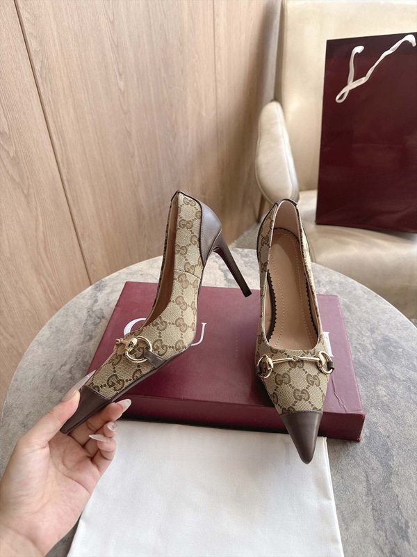 New Spring and Autumn Foreign Trade Product: Women's New High-Heeled Shoes with Metal Buckle, Pointed Toe, Shallow Mouth, Versatile for Commuting, Thin Heel New Spring and Autumn Foreign Trade Product: Women's New High-Heeled Shoes with Metal Buckle, Pointed Toe, Shallow Mouth, Versatile for Commuting, Thin Heel