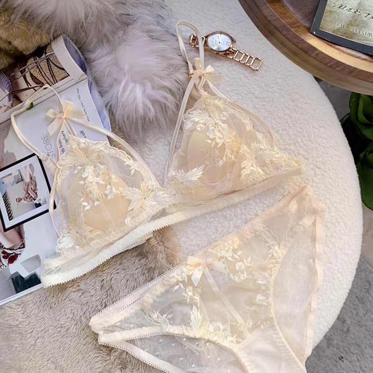 法式性感純欲蕾絲內衣女小胸聚攏舒適薄款無鋼圈文胸罩套裝