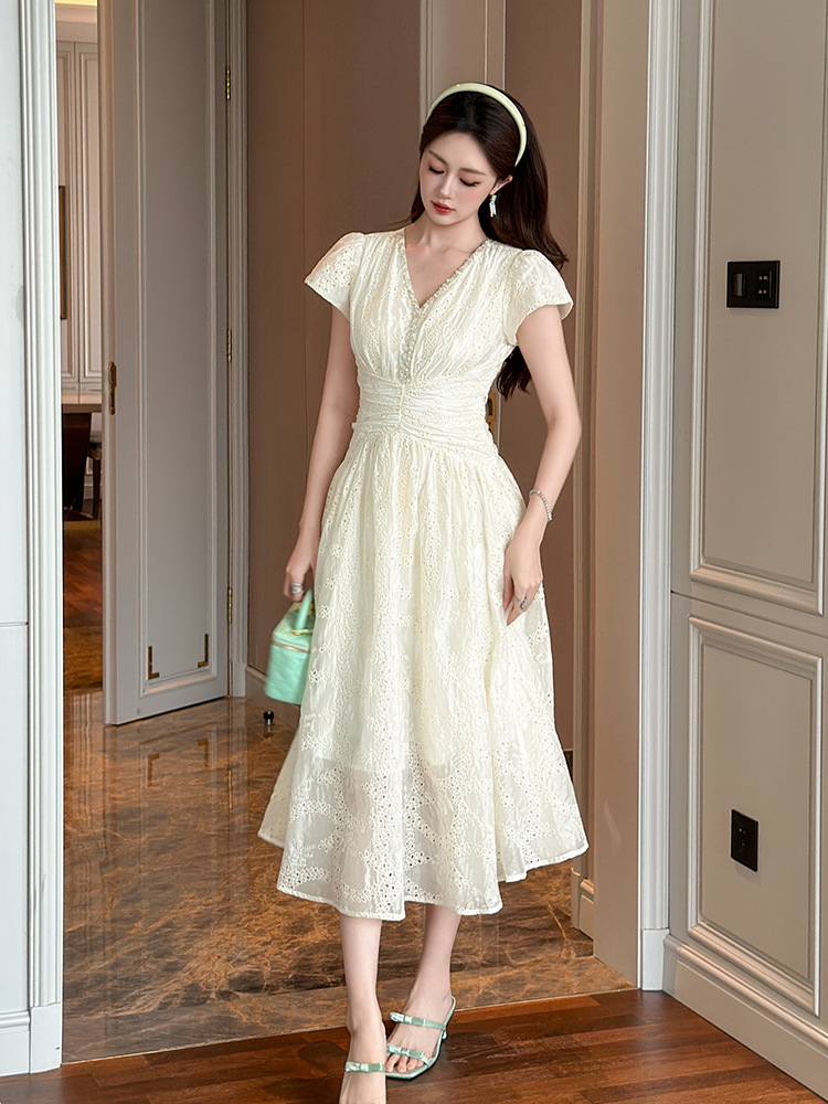 Đầm maxi nữ kiểu Pháp cổ chữ V thắt eo xòe rộng — mơ
