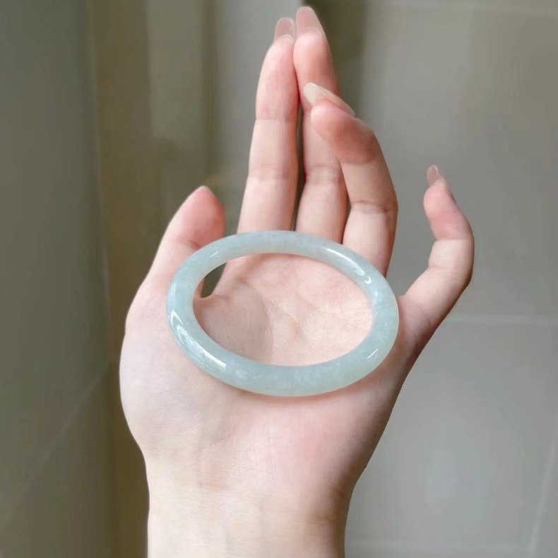 Vòng tay ngọc bích Miến Điện chính hãng phong cách quốc gia, dáng tròn mảnh leng keng chi tiết 4