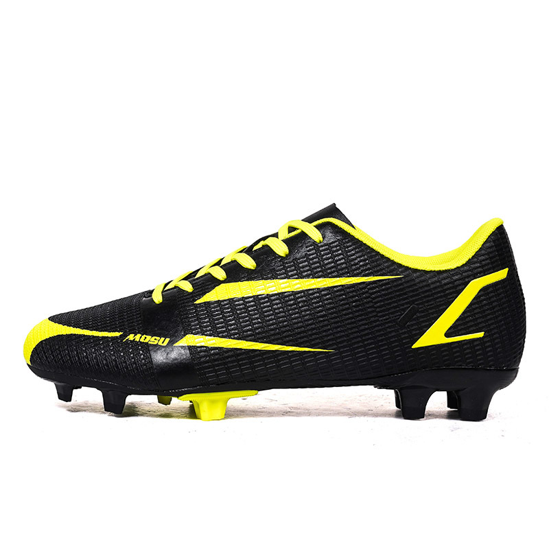 2025 nuevos zapatos de fútbol juveniles de clavos largos transfronterizos para hombres y mujeres fábrica de zapatos de entrenamiento de competición de moda