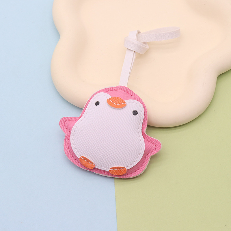 革 PU ストラップ漫画ペンギン動物キーホルダーバッグペンダント衣類アクセサリーアクセサリー工場卸売|undefined