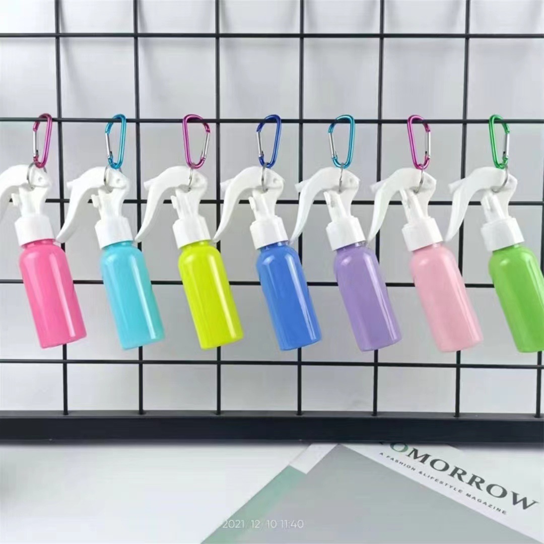 现货供应60ml小老鼠挂钩瓶半透喷瓶马卡龙色喷雾瓶