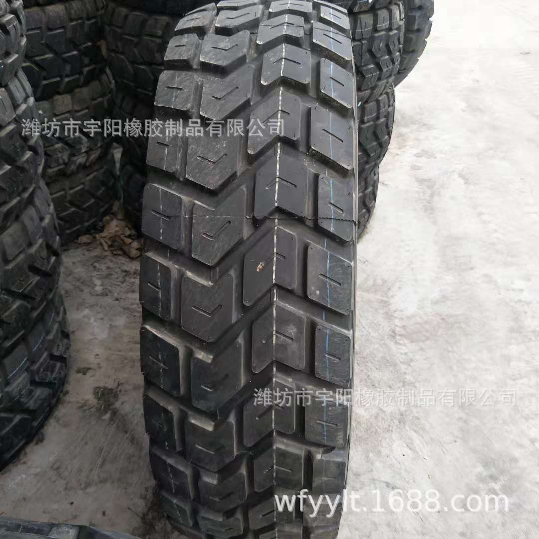 14.00R20 越野块花纹 1400R20重载卡车轮胎自卸车轮胎