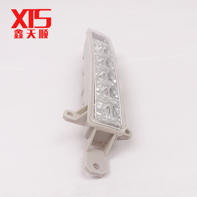 Fits Dongfeng 308S Peugeot 408 C3XR DRL LED Fog Light 9802795580 045448