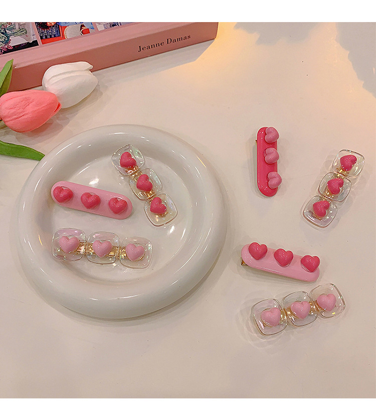 Sweet Heart Shape Plastic Resin Hair Clip display picture 3