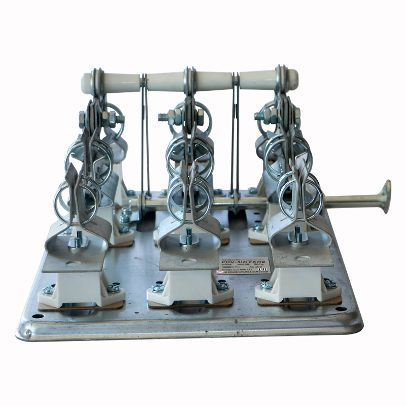 乌克兰开启式防误隔离刀开关 镀锌板 PC阻燃材质PB-32 34 36