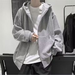 カシミヤのカーディガンの男性は太っています。