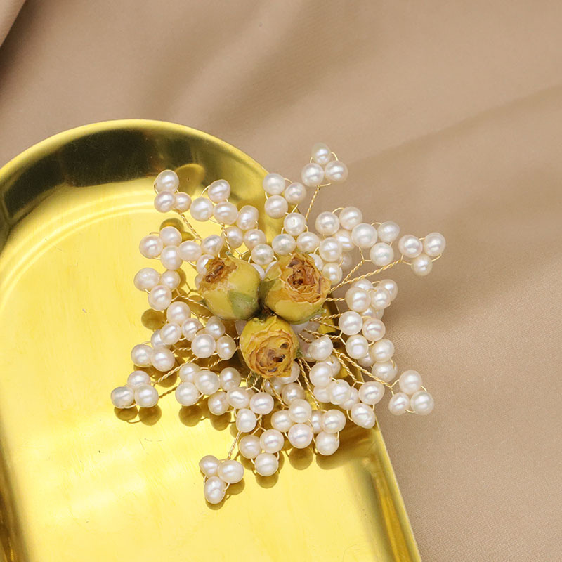 Broche de perlas de alta calidad nicho de gama alta broche joyería epoxi rosa copo de nieve accesorios de ropa personalizada al por mayor image 4
