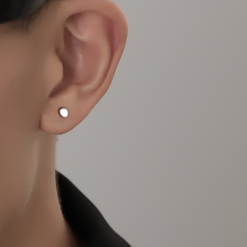 Silver earrings men's cool design sense of niche mini single sleep without picking ear holes for boys earrings men's earrings