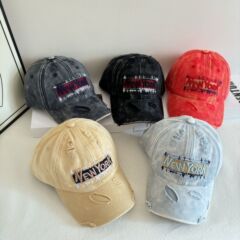 レトロな古い穴刺繍文字デニム野球帽ソフトトップ男性と女性の春と夏のカジュアルひさしキャップサンハット