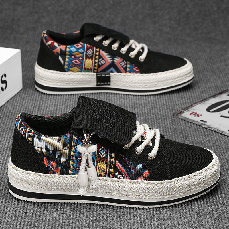 2024 nuevos zapatos de skate casuales de primavera y otoño zapatos perezosos zapatos de tela zapatos de moda para hombres