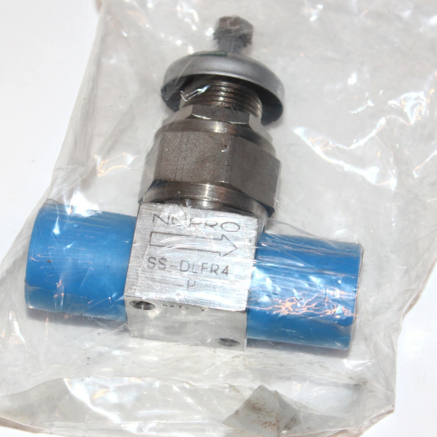 世伟洛克 Nupro SS-DLFR4-P 1/4 英寸高纯度密封阀