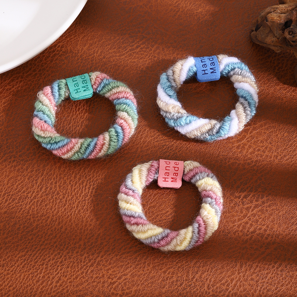 Dulces caramelos rojos en línea, lindos anillos de cabello sonrientes, banda de cabello de alta elasticidad, bola de cola de caballo, banda de cabello de goma