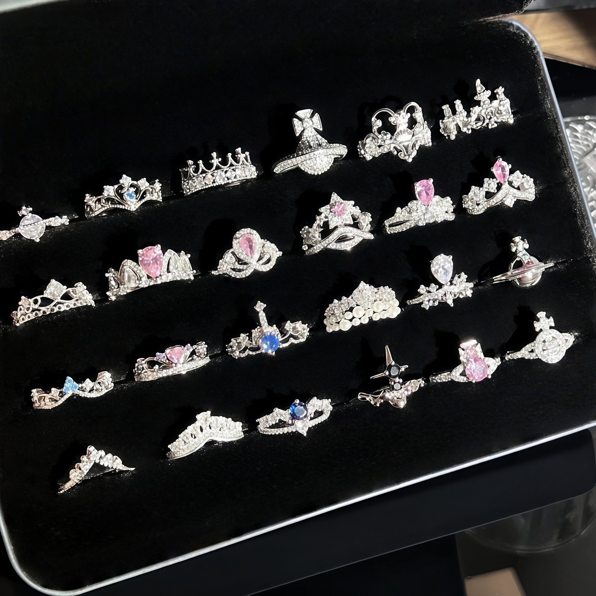 Crown Ring Collection, Princess Style, Full Diamond Micro-Inlay, Trendy Niche Luxury Ring, Sweet and Cool Fashion Design Accessory