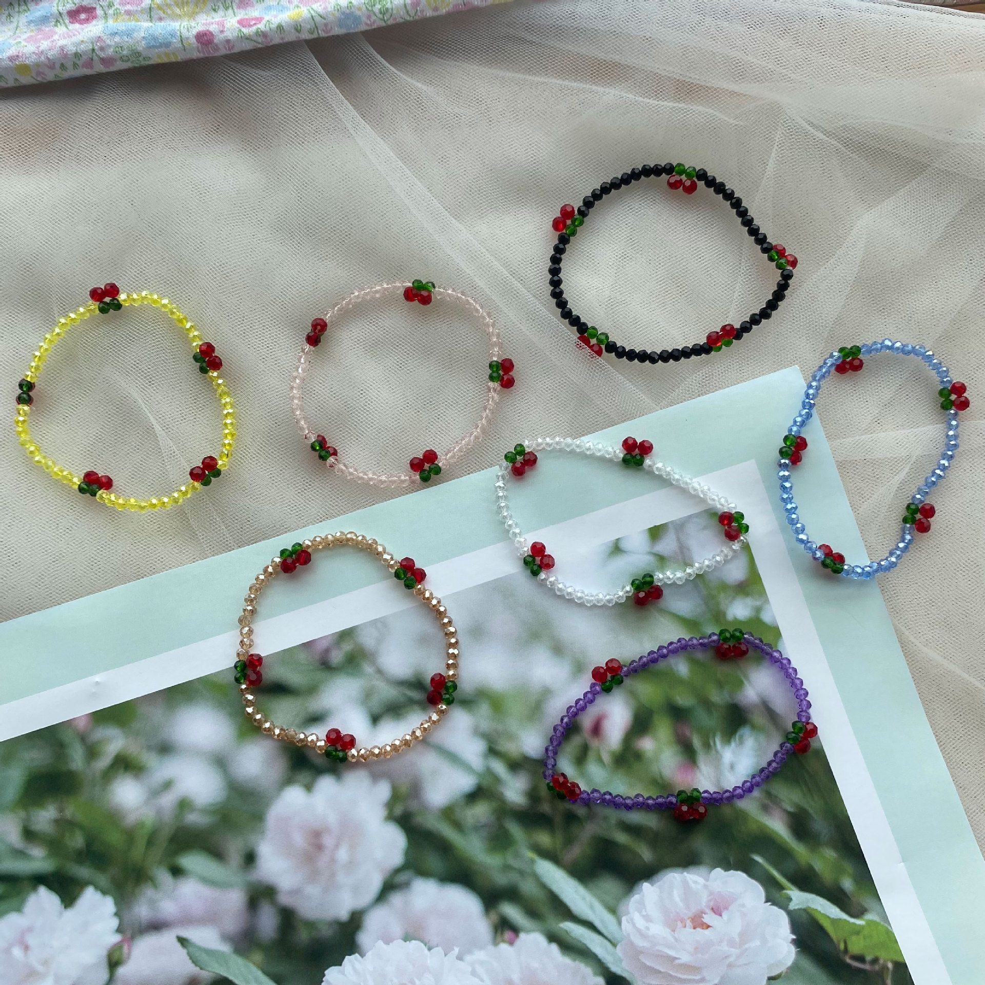 Sweet Flower Artificial Crystal Beaded Womenu0027S Bracelets