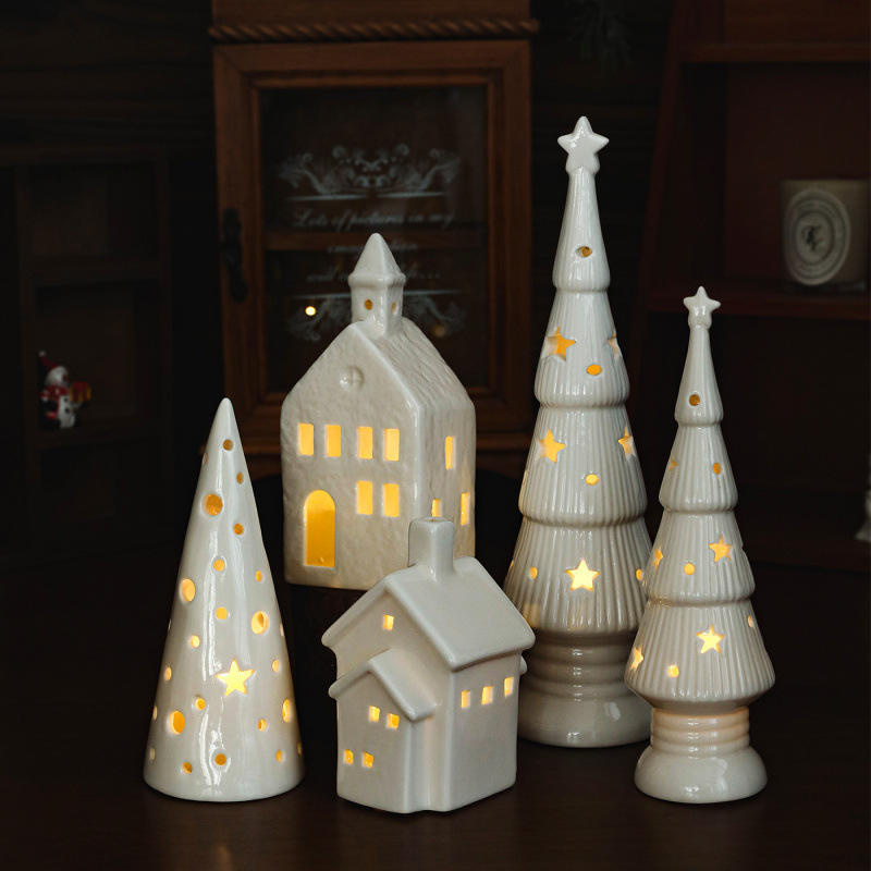 跨境新品陶瓷摆件发光圣诞屋房子欧式镂空桌面装饰夜灯氛围灯现货