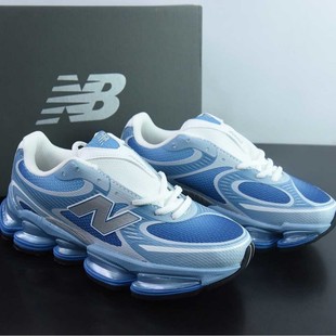 ����ԭ���bNB 2000��Ůͬ��͹ŵ͎��ϵ�Ь��ĥ���e�\���ܲ�Ь