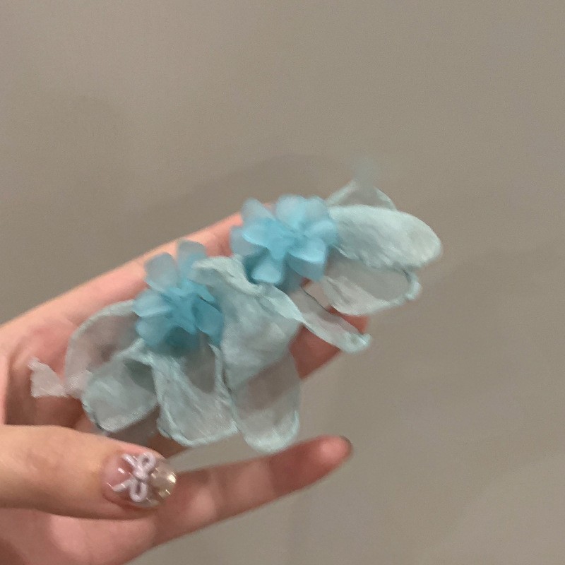 Pendientes de borla de cuentas de arroz de flor de gasa de aguja de plata Pendientes de todo fósforo de estilo de vacaciones Pendientes frescos y dulces para mujer