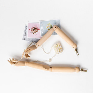 ���bģ�ص��ߌ�ľ�Cе���ֱ�Ů�и첲����P�����bľ�|��֫���