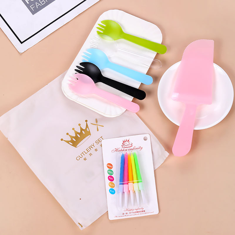 Birthday cake tableware paper plate set plate and fork disposable dinner plate knife and fork plate baking plate fork and plate combination