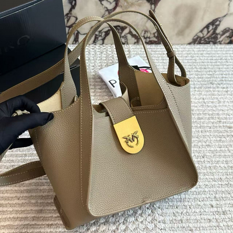 Cross-Border Pink* High-End Swallow Bag Cloud Niche Swallow Chain Small Bag Women's Bag Square Bag Shopping Bag