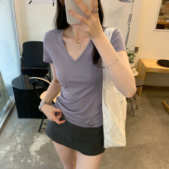 韓国 V ネックスリム半袖白 T シャツ女性のための夏 2025 新しいスリムホットガール右肩痩身多用途トップ