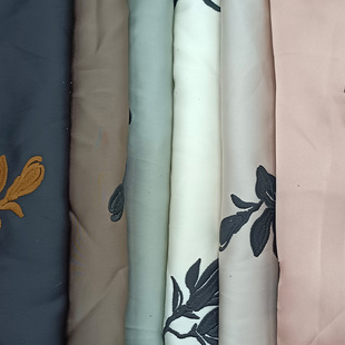 ���N��Ʒ���� Ů�b���Y������̽����b����ˮ��