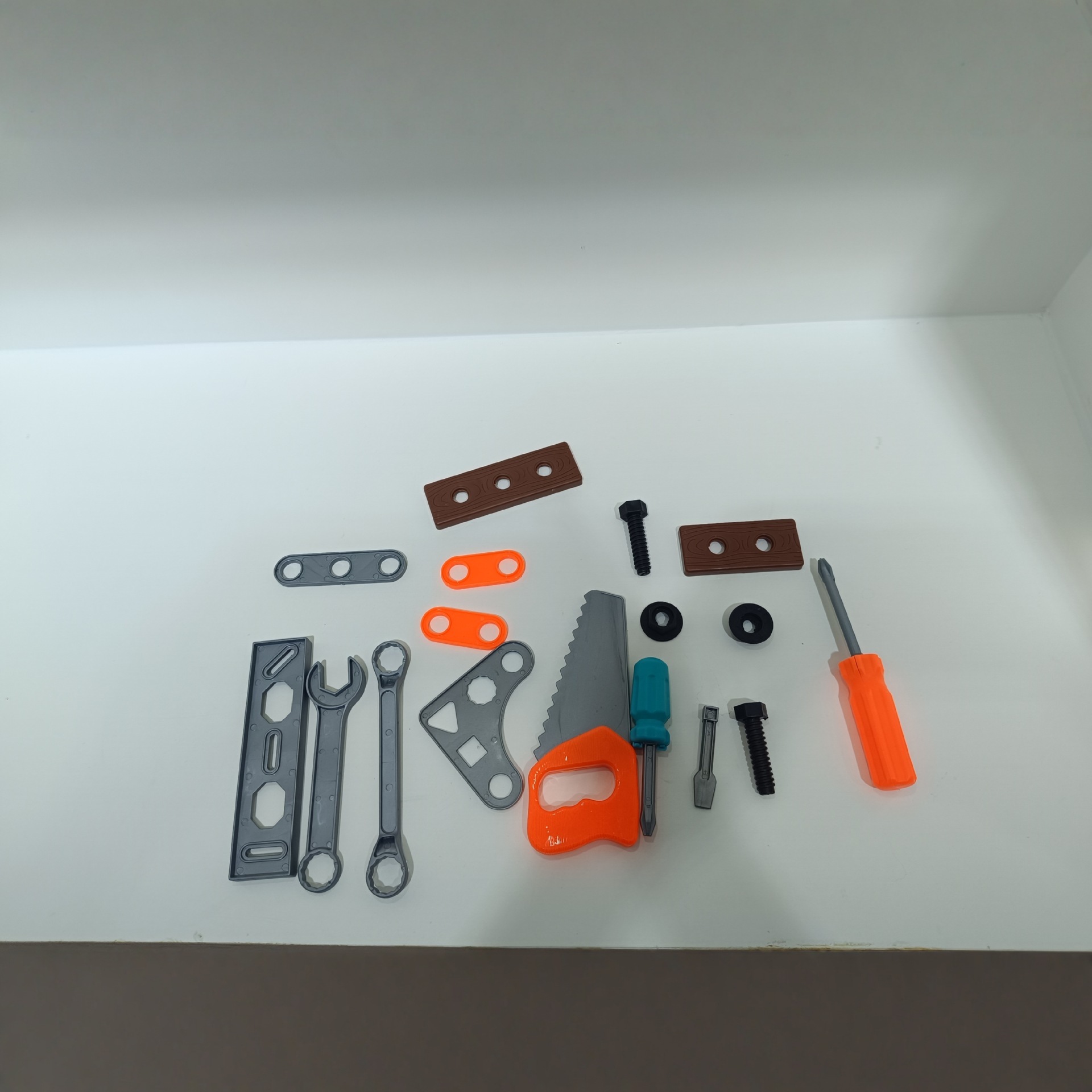 Conjunto de herramientas para niños transfronterizas, mini-Xiyin simulación de madereras, juguetes de reparación de motosierra eléctrica