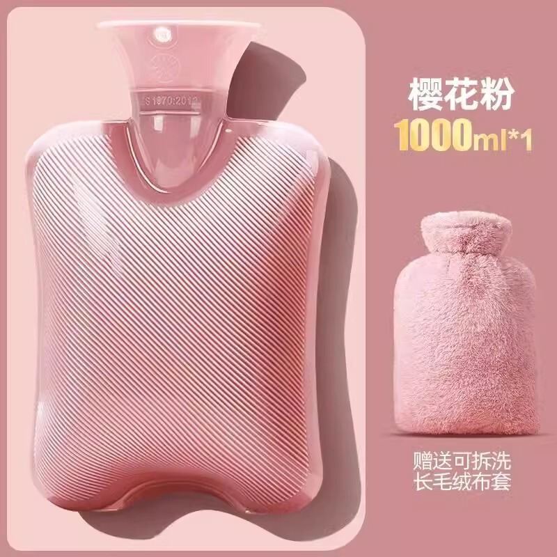 湯たんぽに水を入れて、防爆透明の大きいサイズを厚くします。|undefined