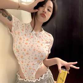 纯欲风辣妹碎花短袖连体衣女夏季新款设计感泰式修身显瘦百搭上衣