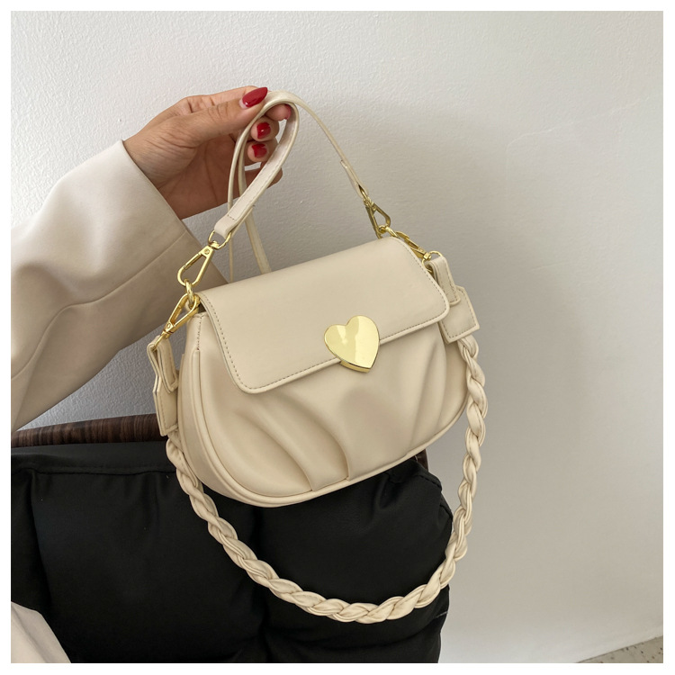 Großhandel Herz Schnalle Falten One-shoulder Messenger Kleine Runde Tasche Nihaojewelry display picture 119