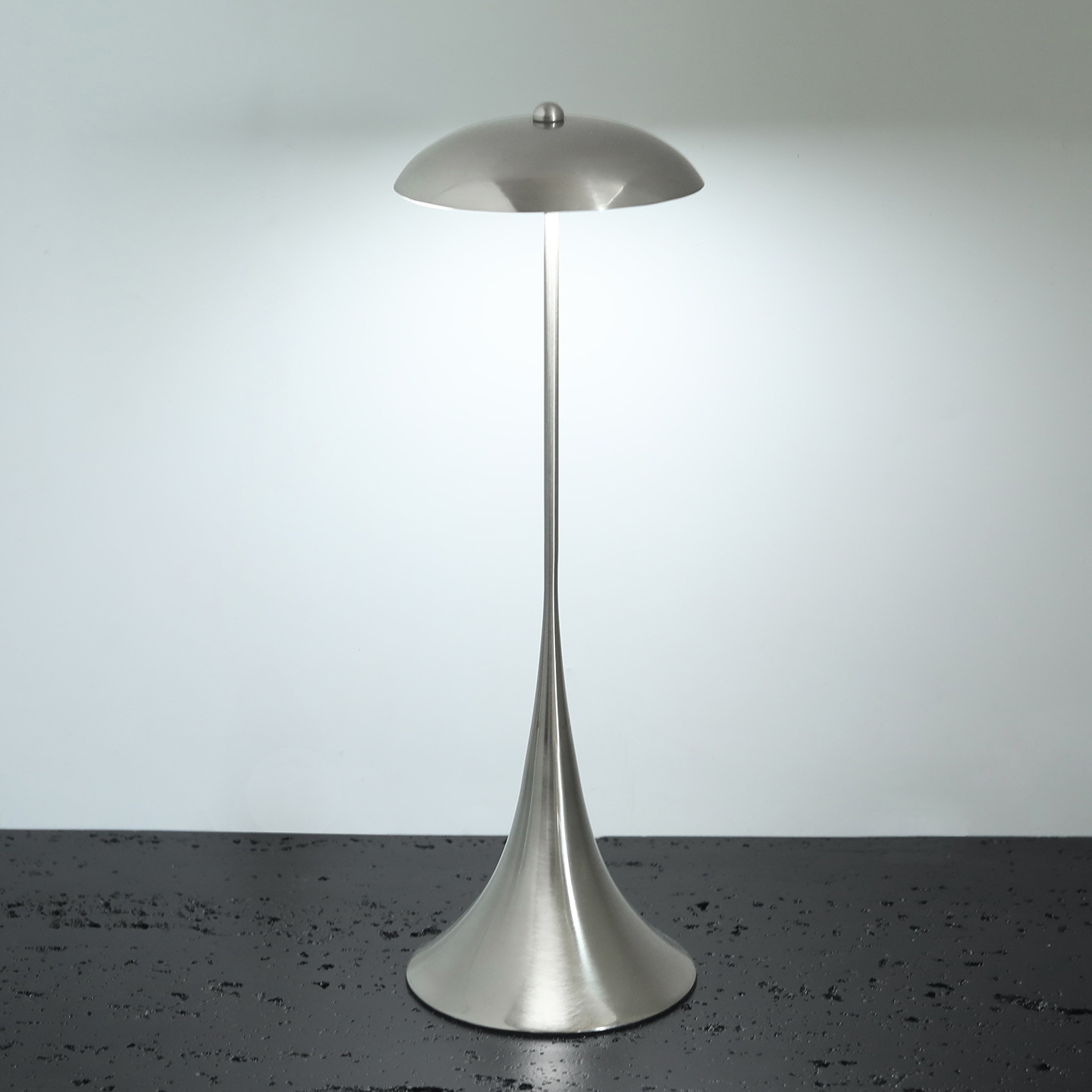 Bedroom Bedside Rechargeable Wireless Master Bedroom Modern Simple Nordic Light Luxury Study Stainless Steel Touch Dimming Table Lamp