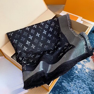 ��ë��z����Ů�б����ļ�������y��ů��Ů���{�������ɳ���ȼ�