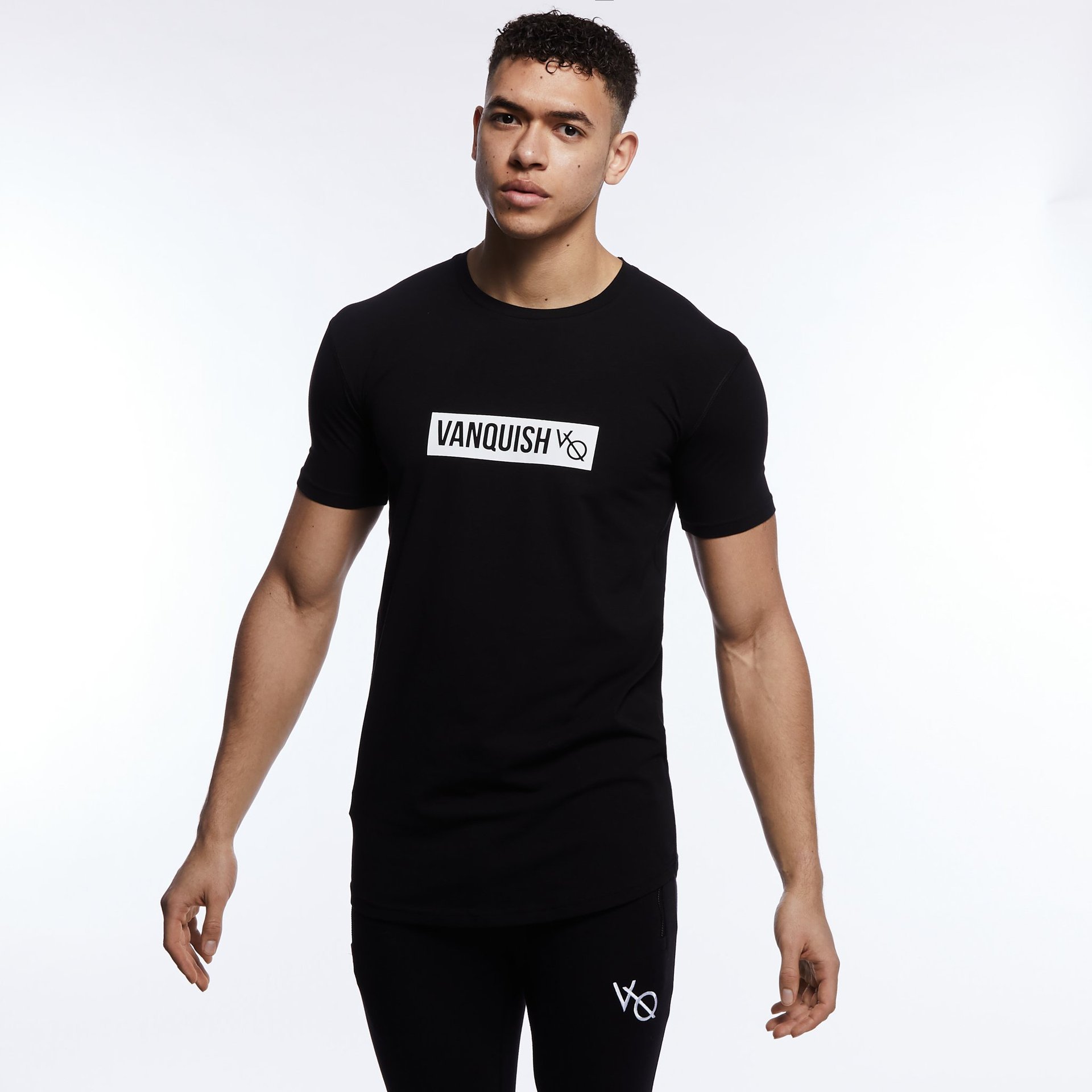 2022 nuevo VQ Verano de manga corta de los hombres de camuflaje de algodón suelto Deportes más tamaño cuello redondo Top moda deportes de moda