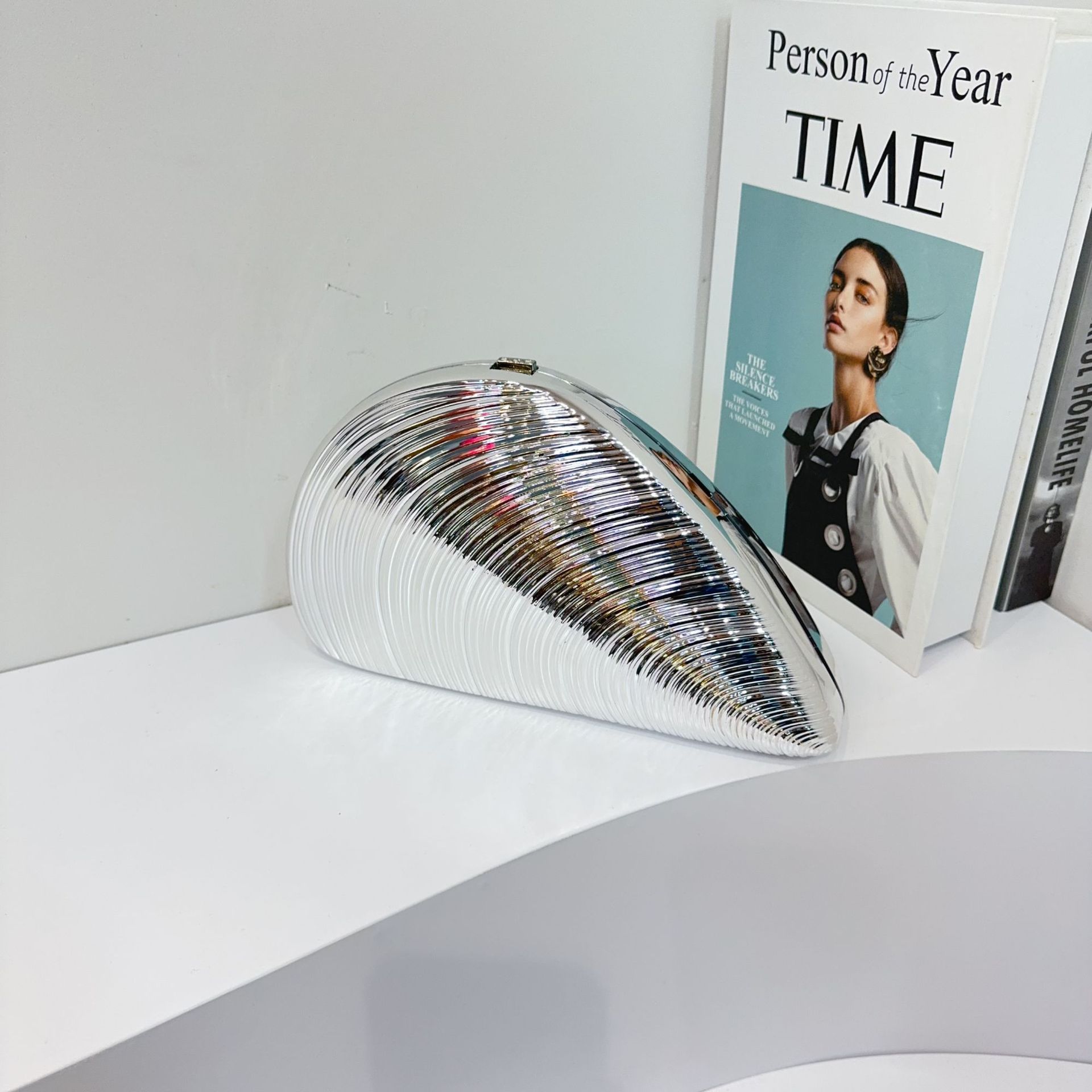 Acrílico nuevo tipo de bolsa de cena bolsa de conchas de mano cadena flash damas moda personalidad creativa hilo bolsa de cena