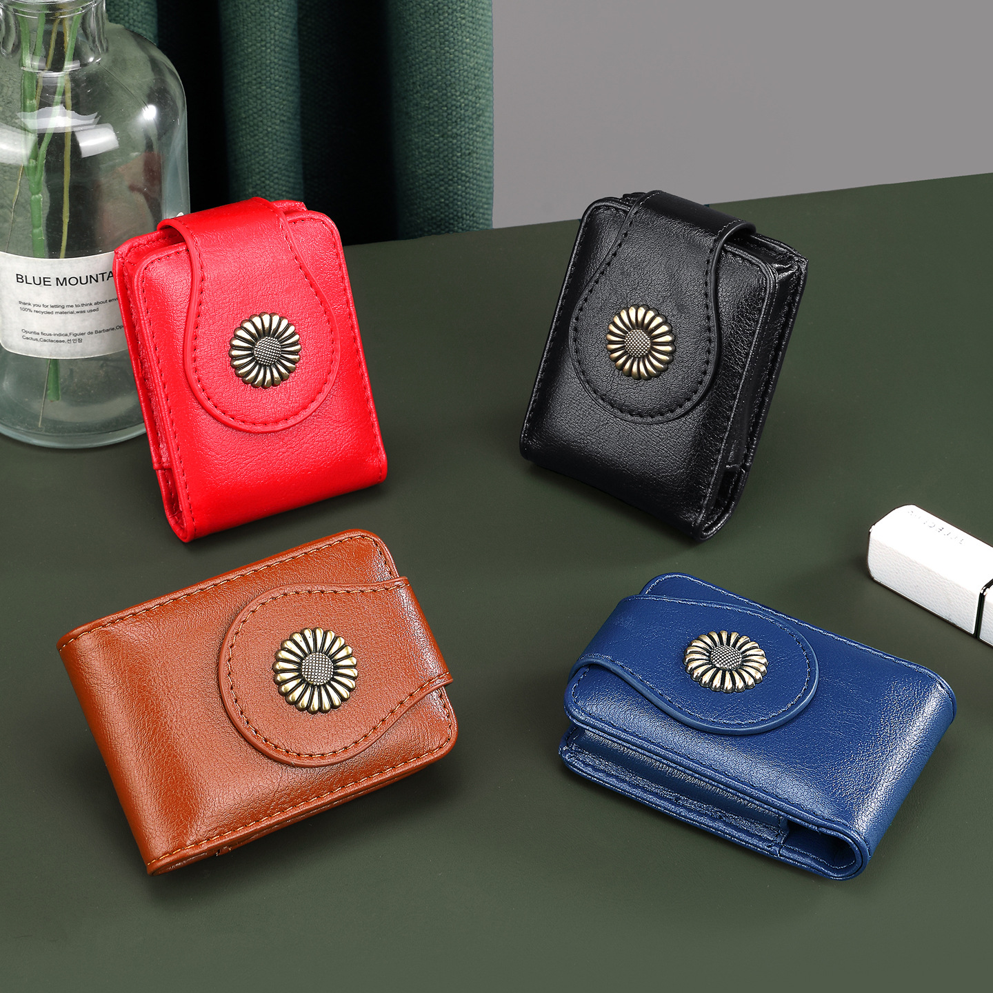 Cross-border wholesale hot-selling portable lipstick bag mini storage bag summer carry mirror non-PU makeup bag