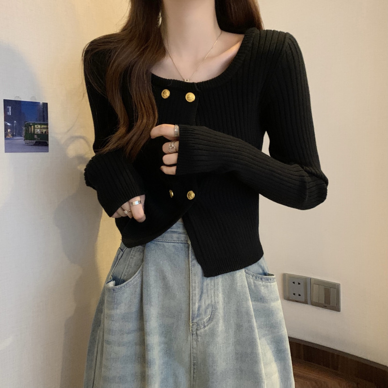 【中国直邮】茵如澜 复古方领秋冬新款小众百搭修身针织开衫 白色