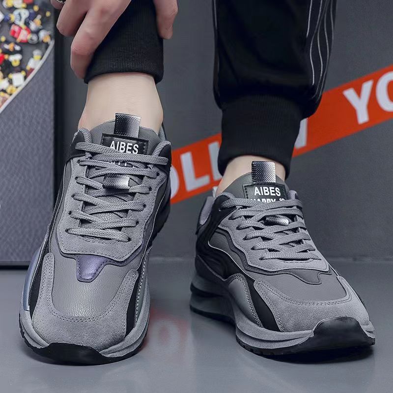 Papas für Männer 2024 Frühling und Herbst neue vielseitige Mode Sport Laufen lässig dicke Sohle Herren Internet rote Schuhe_voghion.com