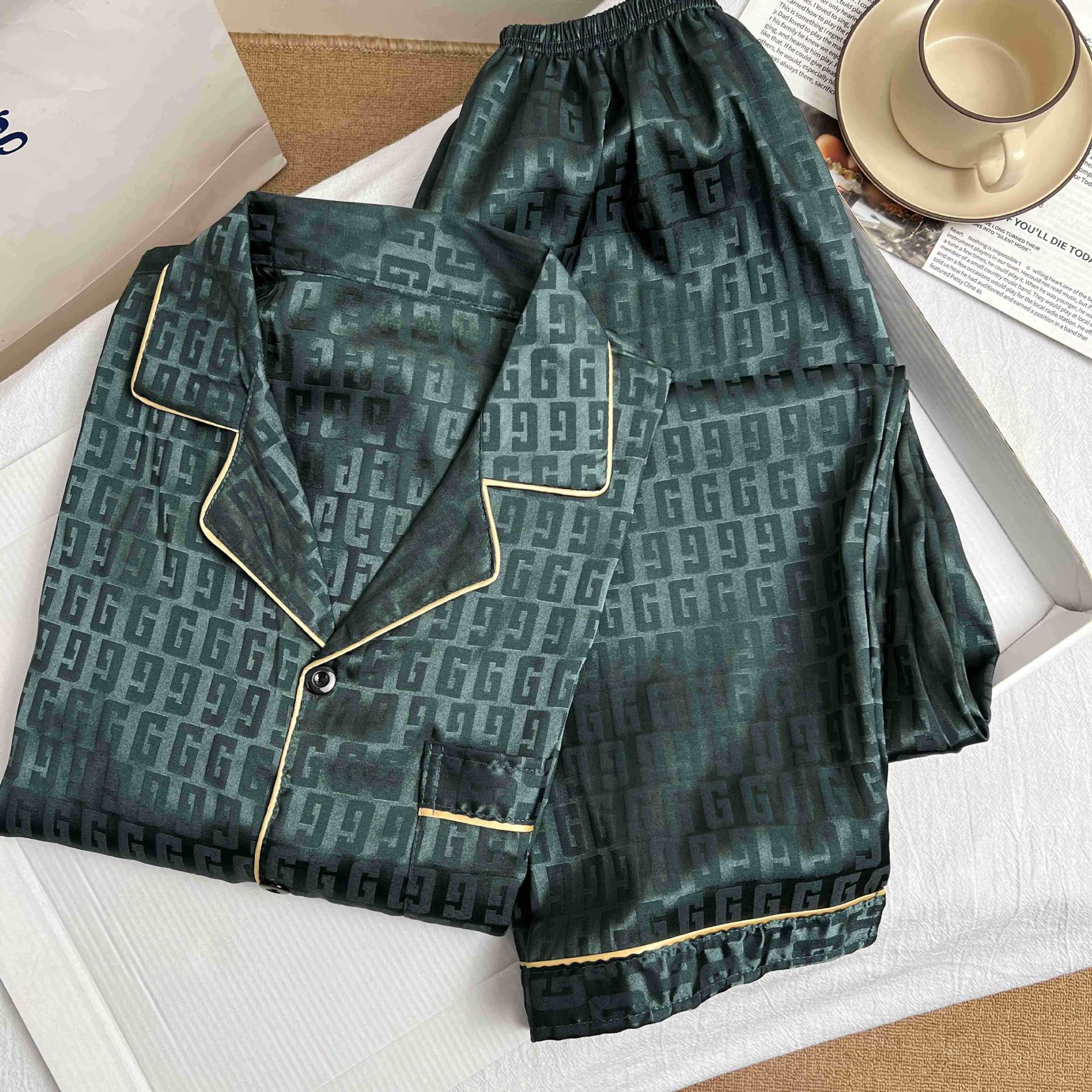 New Jacquard Ice Silk Double-Length Men's Fashion Luxury Simple Home Wear Pajamas Printed Letters Spring and Summer