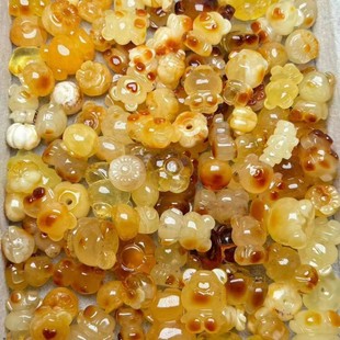 Factory wholesale natural beeswax three-dimensional pretty color bear candy stars persimmon and other themes carving